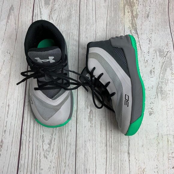 Under Armour Other - Under Armour Curry 3 Grey Matter Green Sz 7K